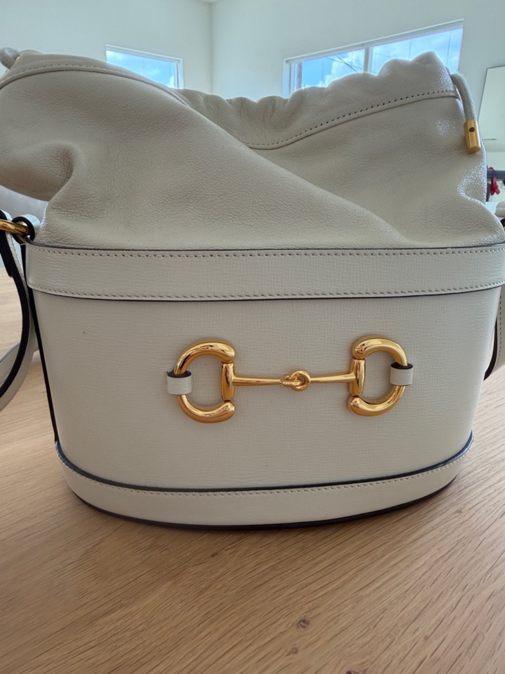 Gucci Cream Leather Bucket Bag with Gold Horsebit